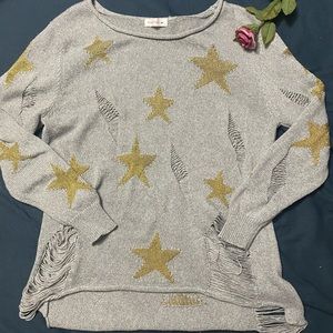 ⭐️Distressed sweater with stars